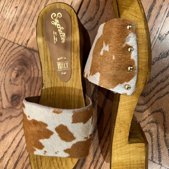 NWOB Seychelles Good Spirits cow print clog - Picture 3 of 7